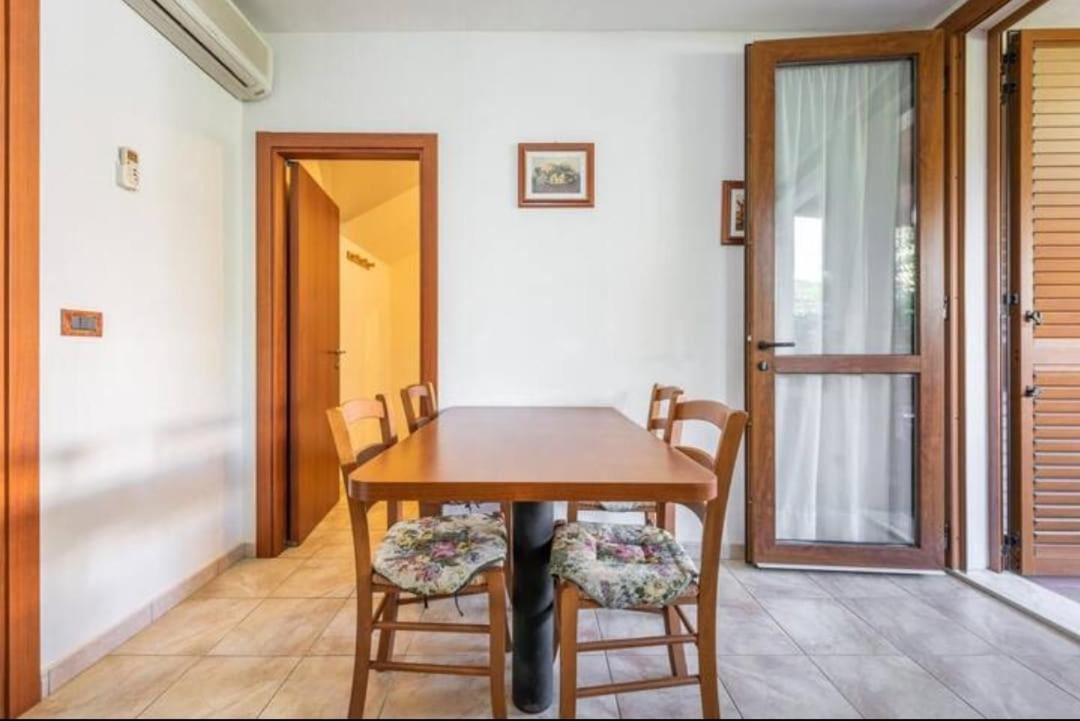 Geremeas Country Club Villa Marongiu ภายนอก รูปภาพ